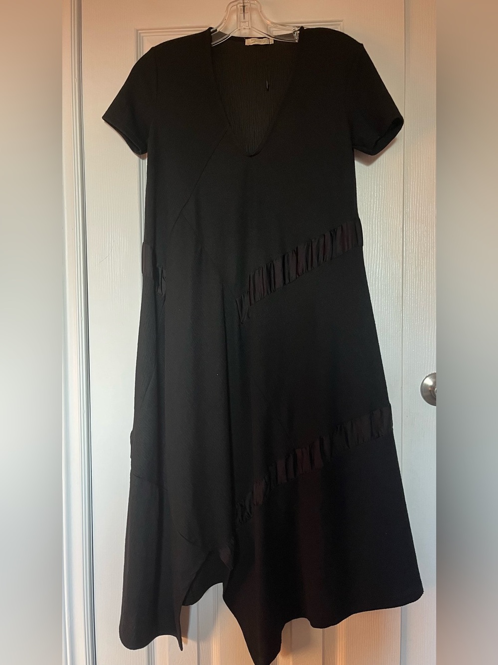 Zara Black Asymmetrical V-Neck Short-Sleeve Dress